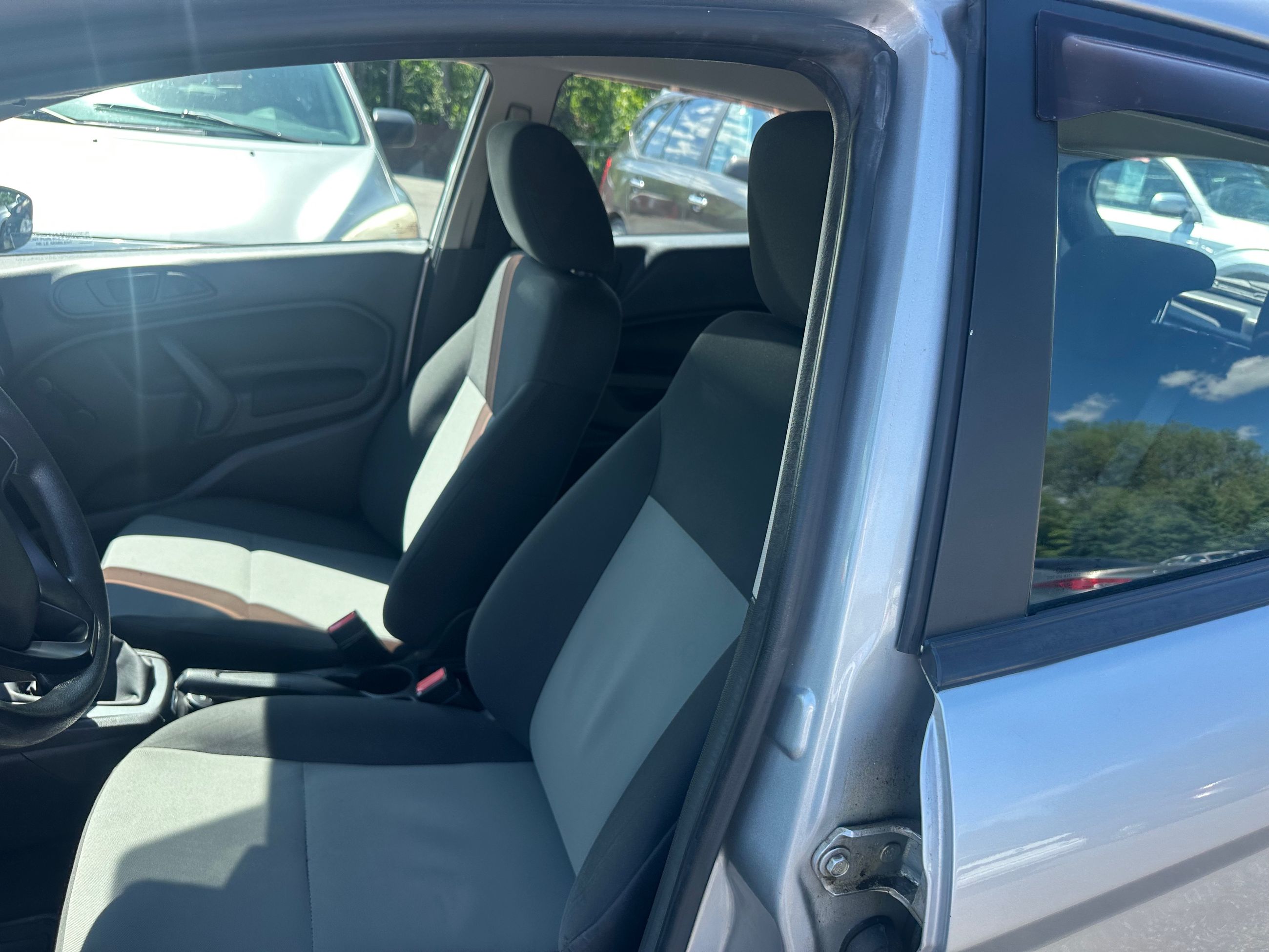 Ford Fiesta 2015 — photo 5