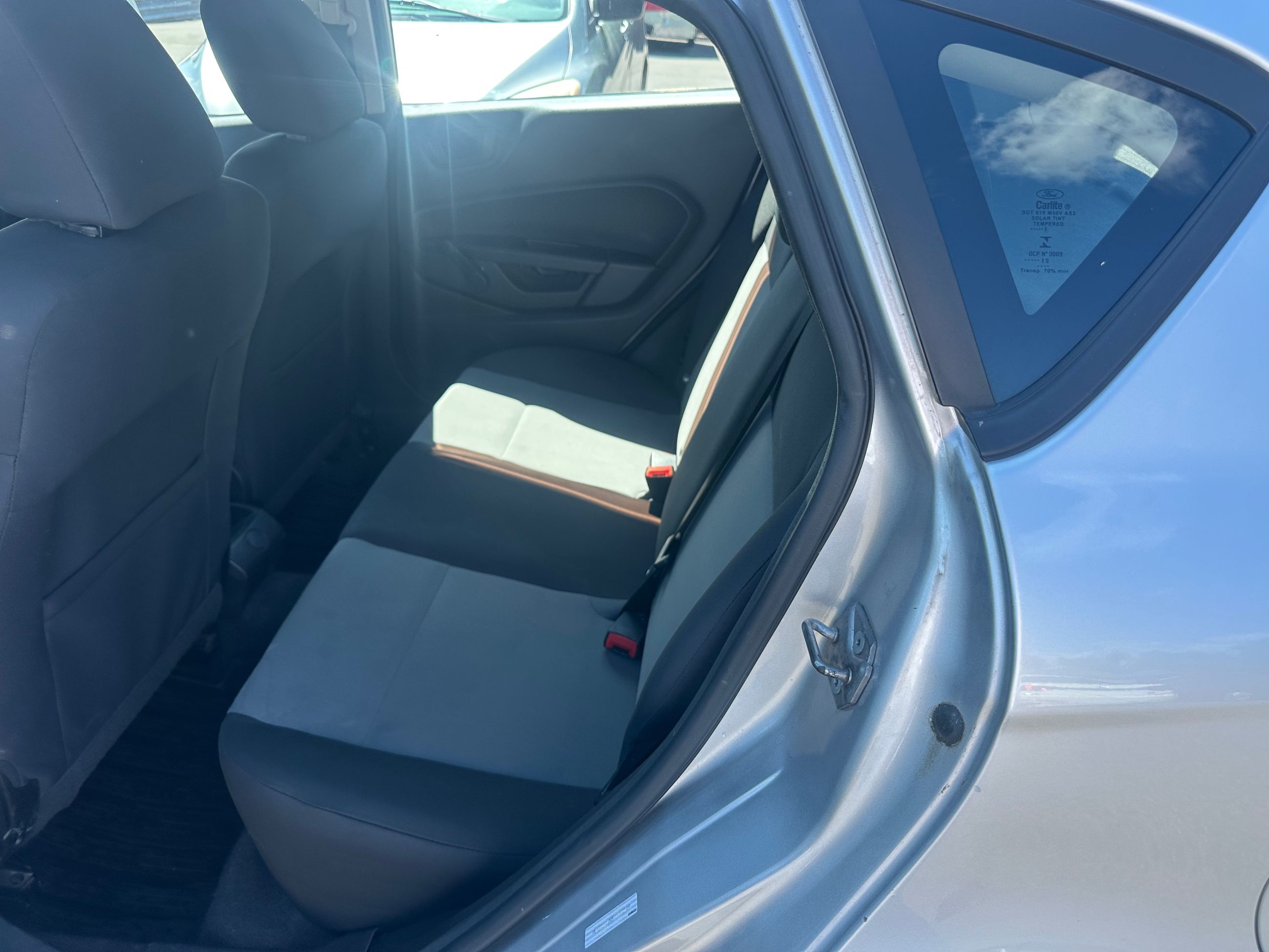 Ford Fiesta 2015 — photo 4