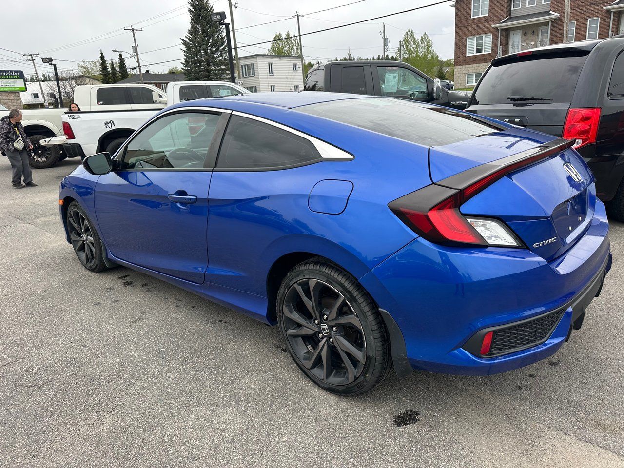 Honda Civic Coupe 2019 — photo 4