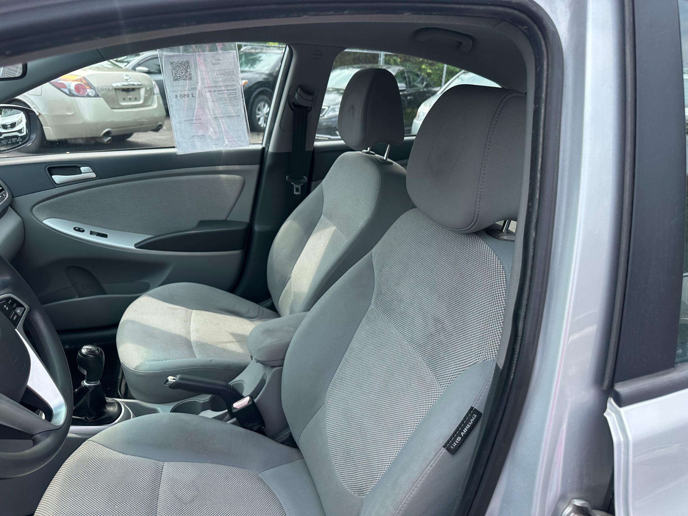 Hyundai Accent 2012 — photo 6