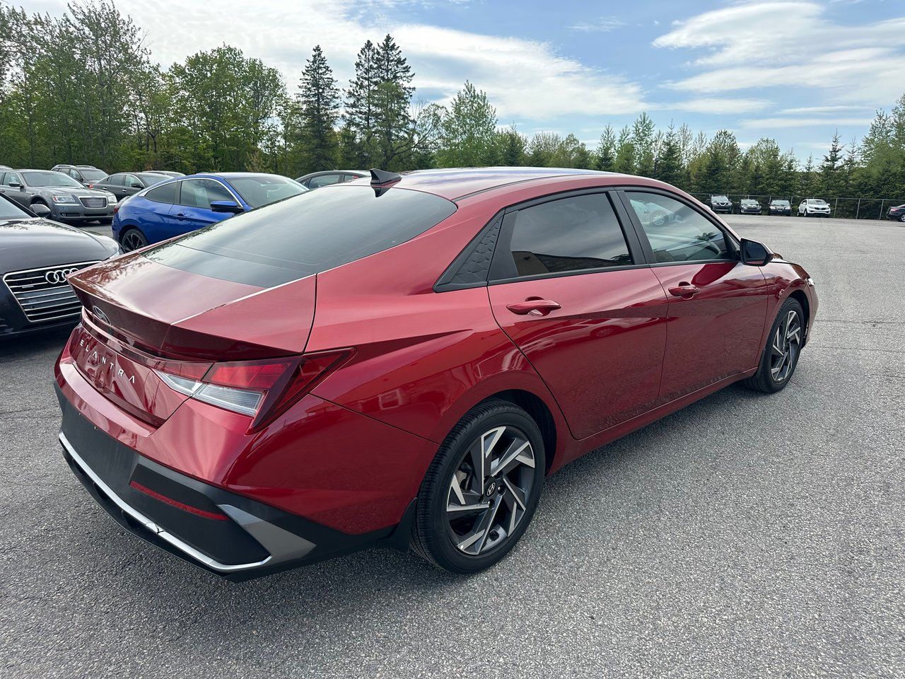 Hyundai Elantra 2024 — photo 3