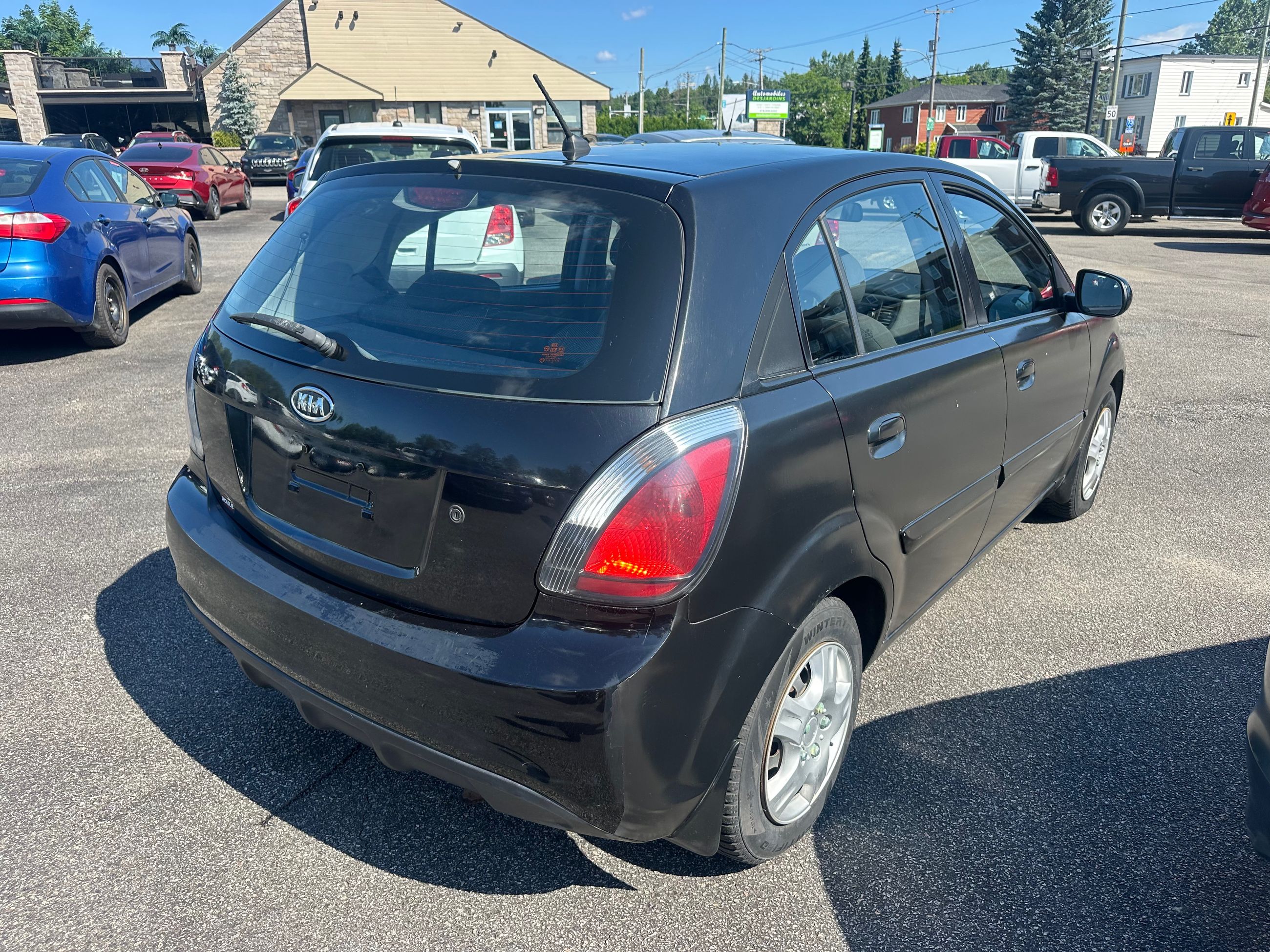 Kia Rio 2010 — photo 2