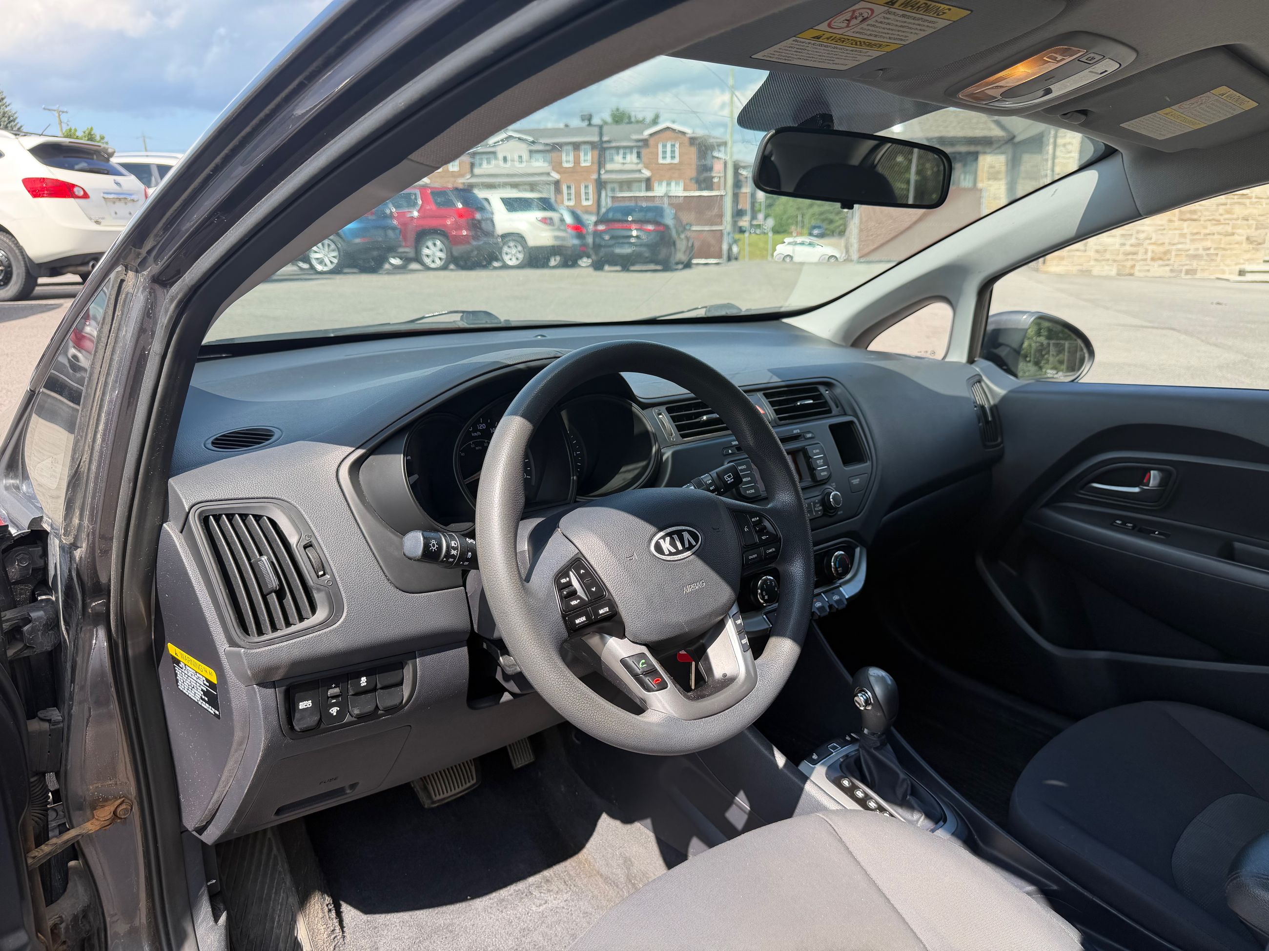 Kia Rio 2012 — photo 5