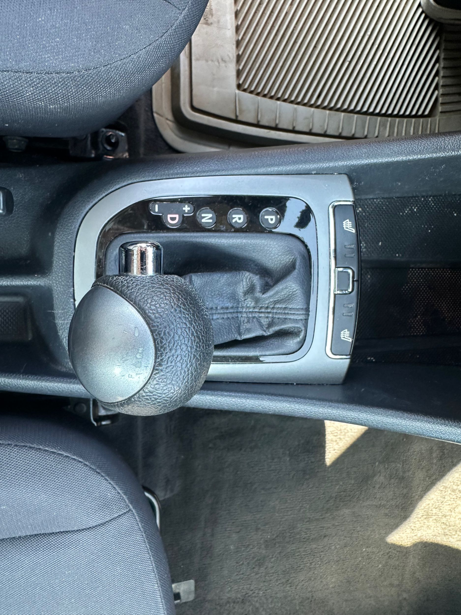 Kia Rio 2015 — photo 7