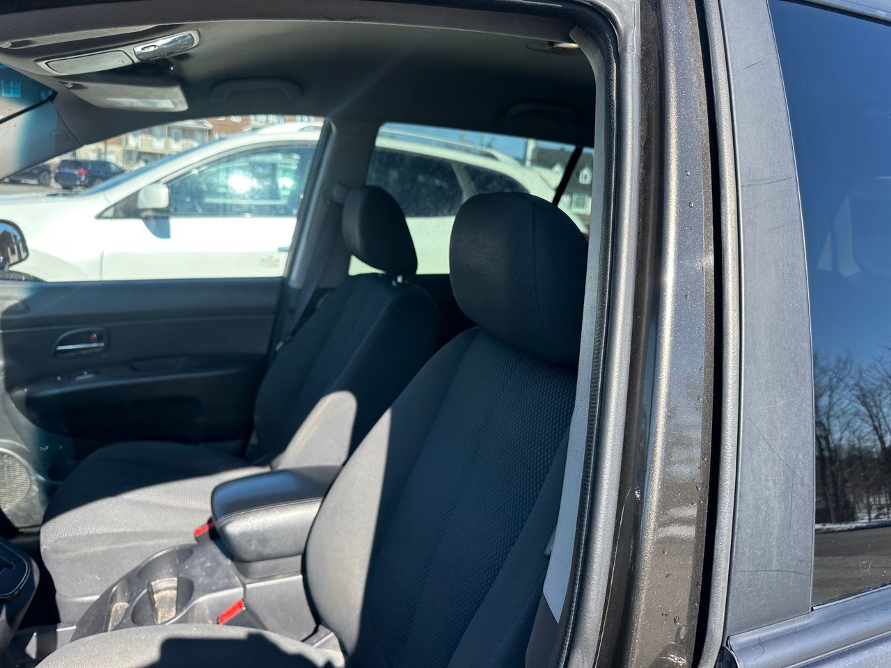 Kia Rondo 2012 — photo 7