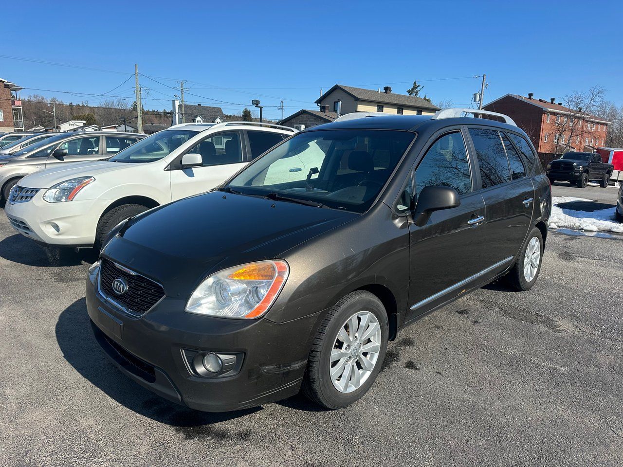 Kia Rondo 2012 — photo 2