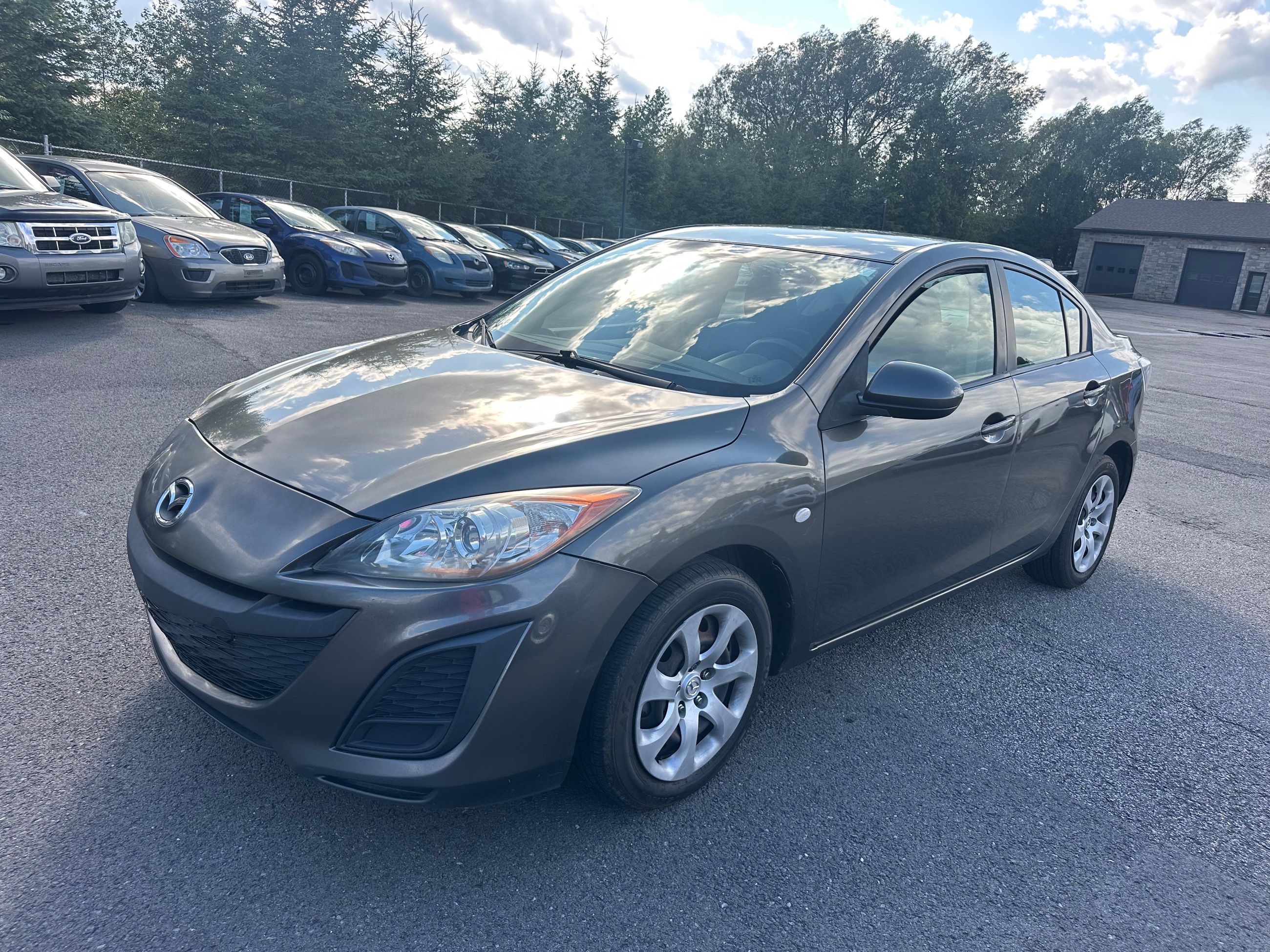 Mazda3 2010 — photo 2
