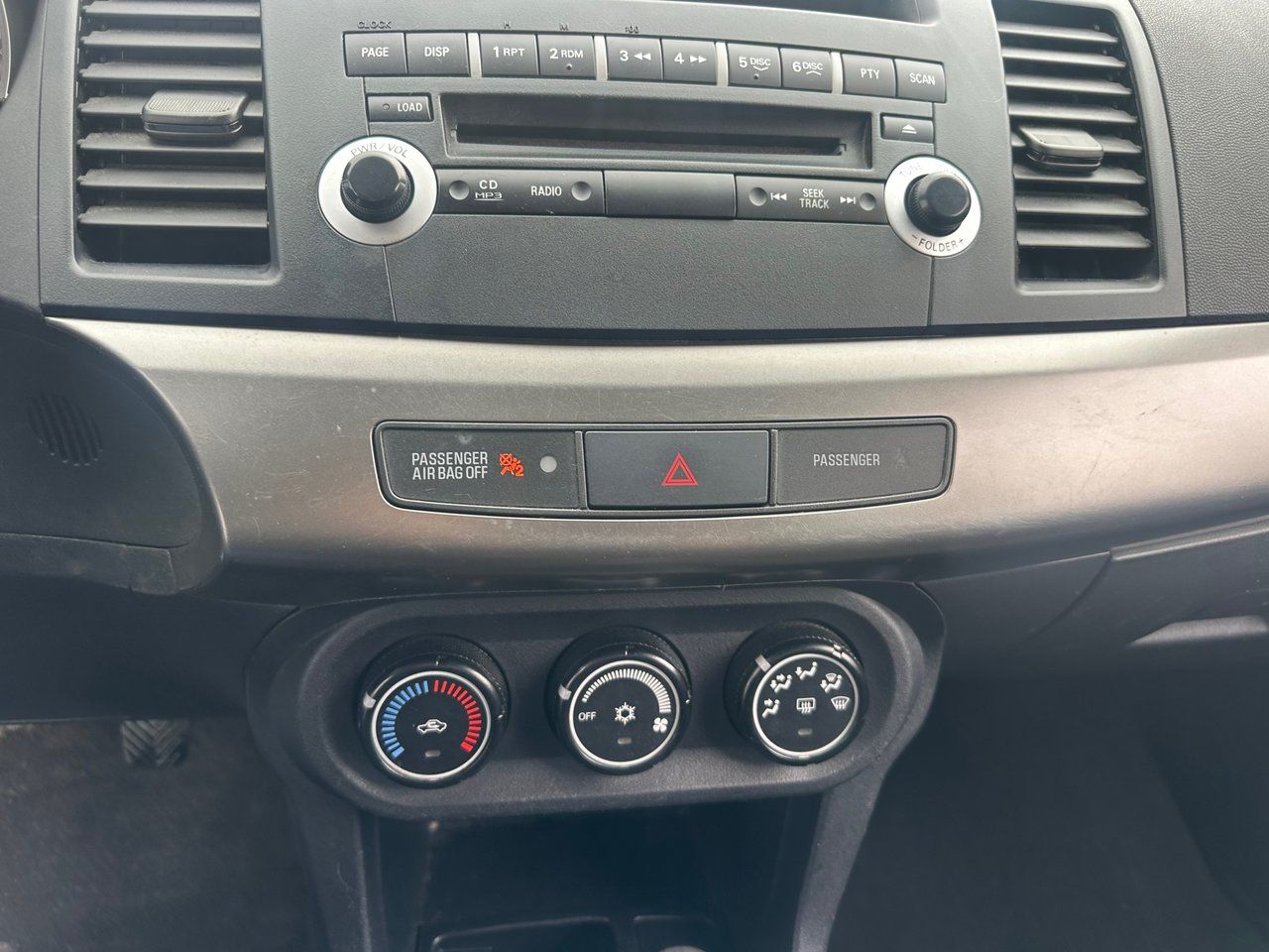 Mitsubishi Lancer 2012 — photo 8