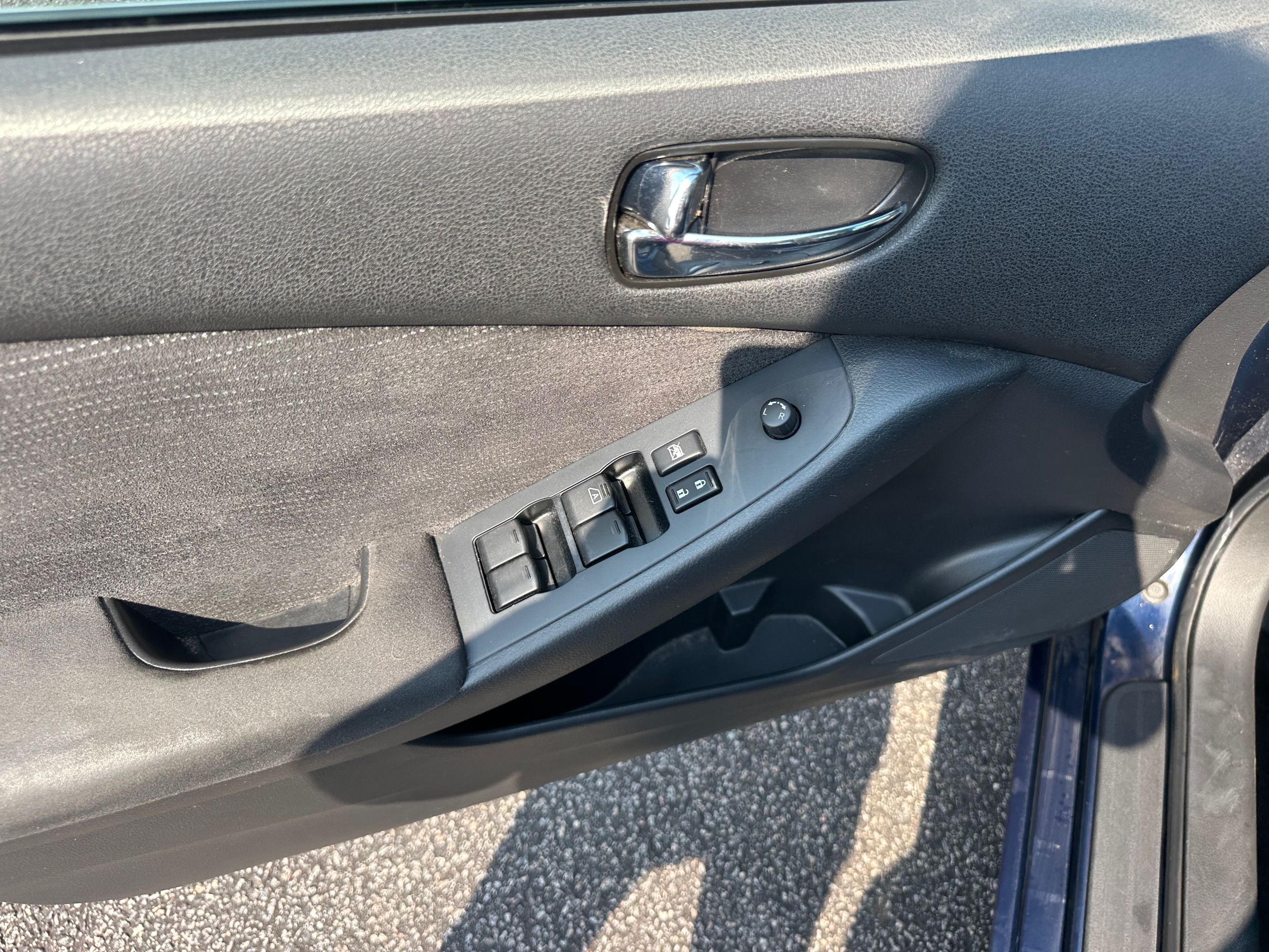 Nissan Altima 2010 — photo 7