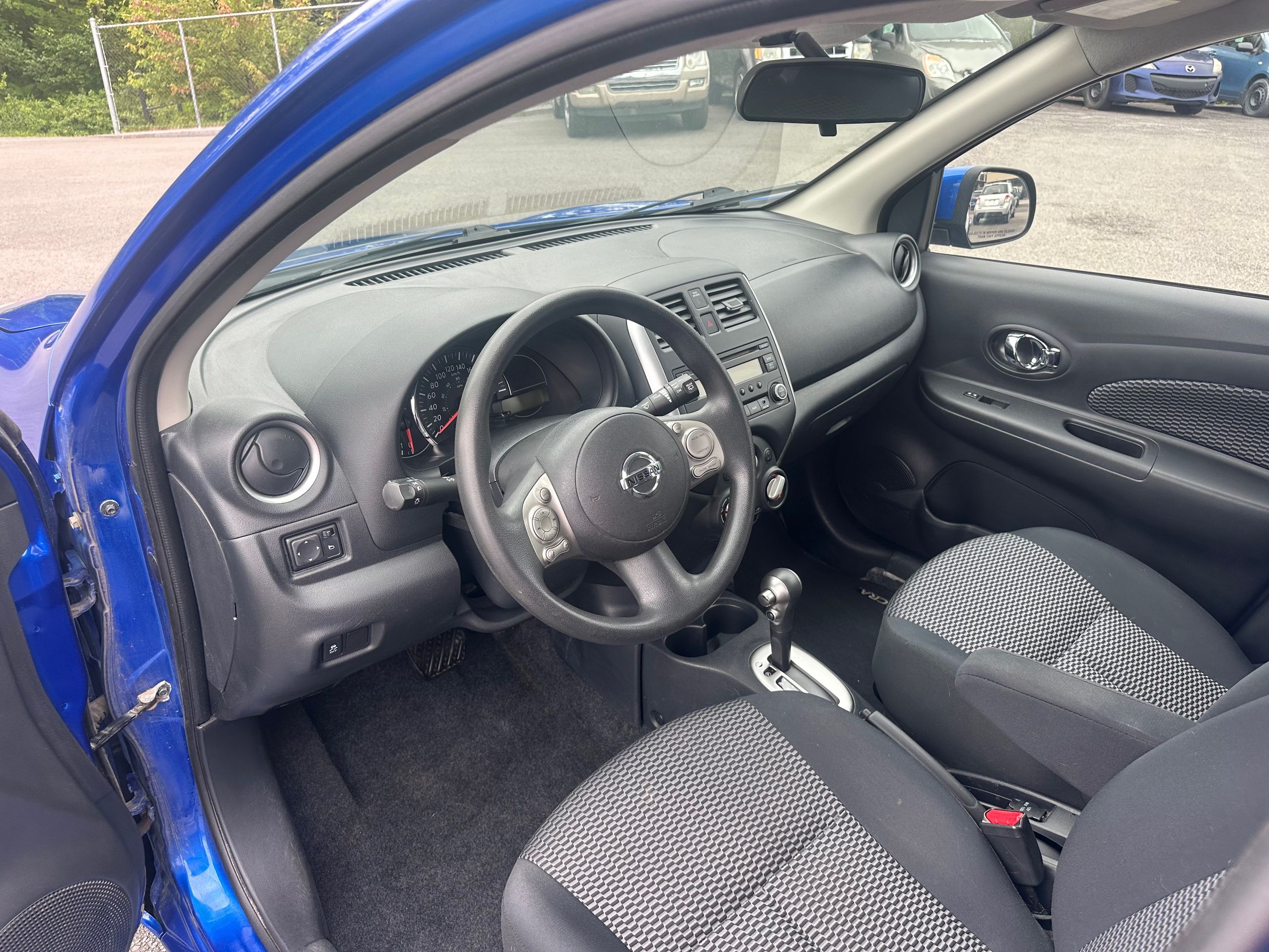 Nissan Micra 2015 — photo 7