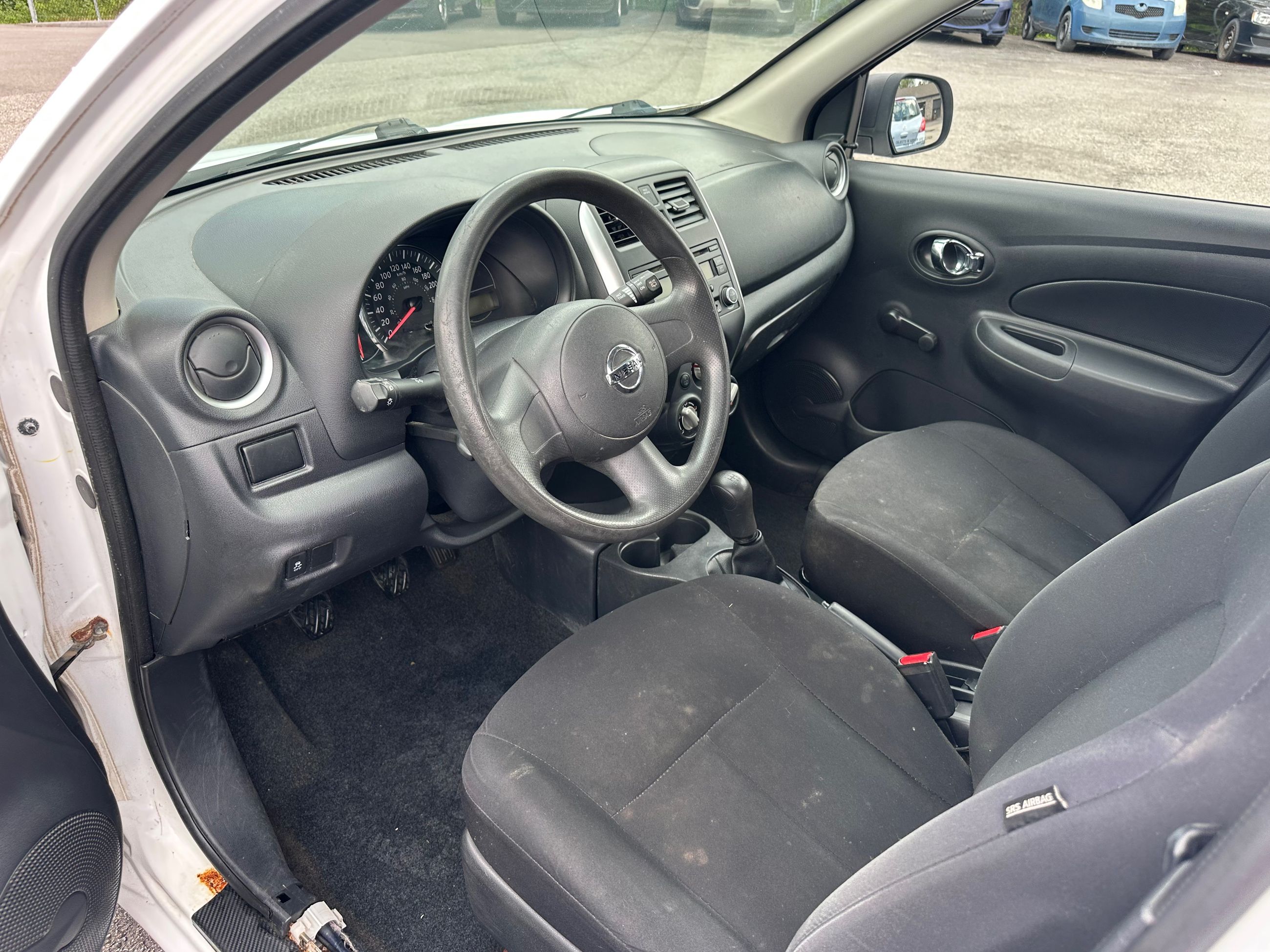 Nissan Micra 2015 — photo 7