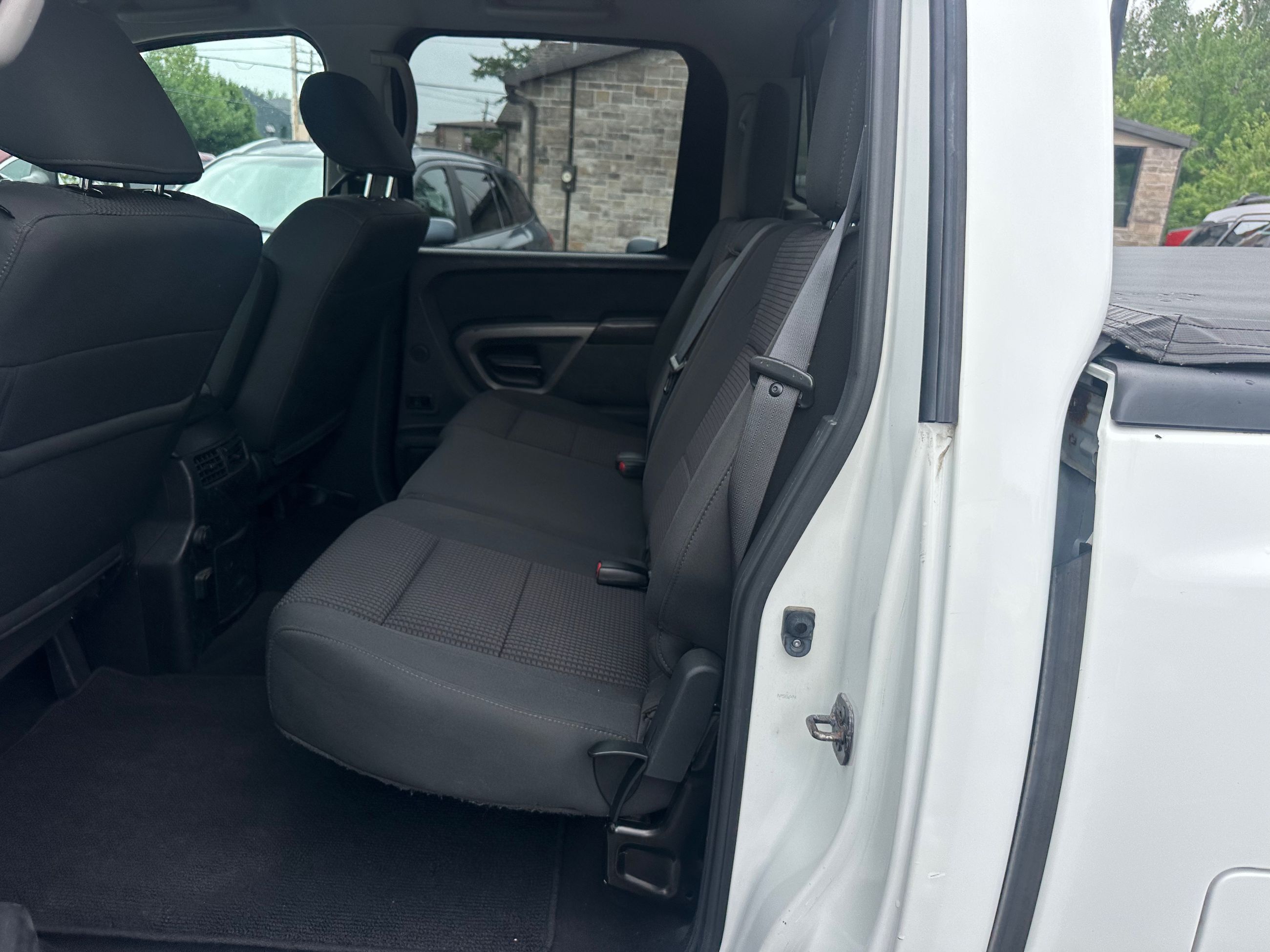Nissan Titan 2015 — photo 6
