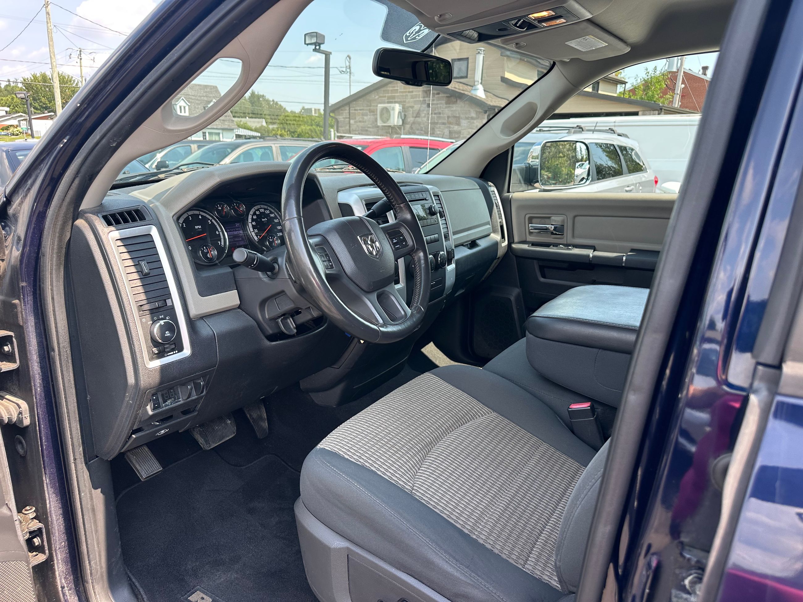 Ram 1500 2012 — photo 8