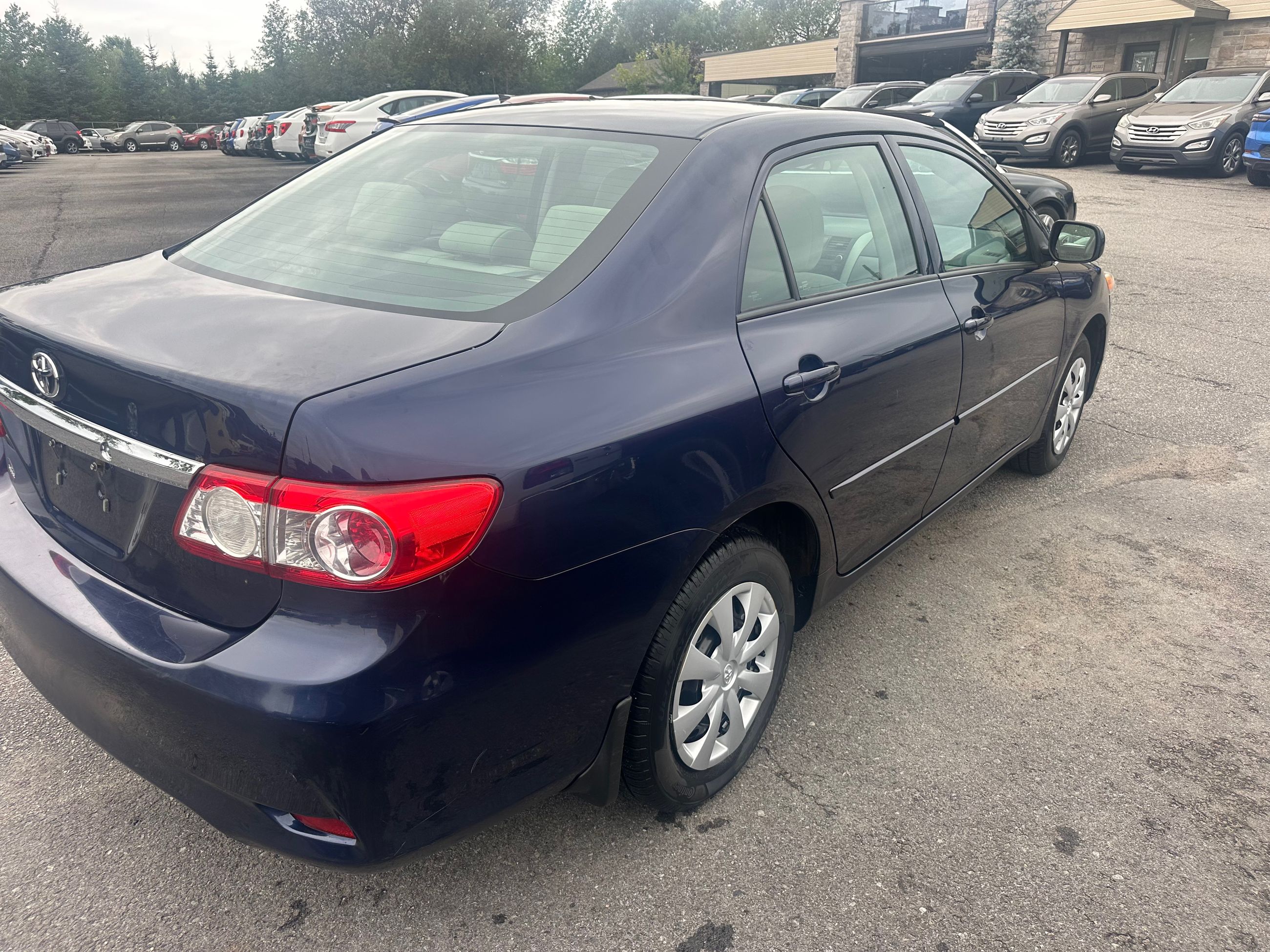 Toyota Corolla 2011 — photo 3