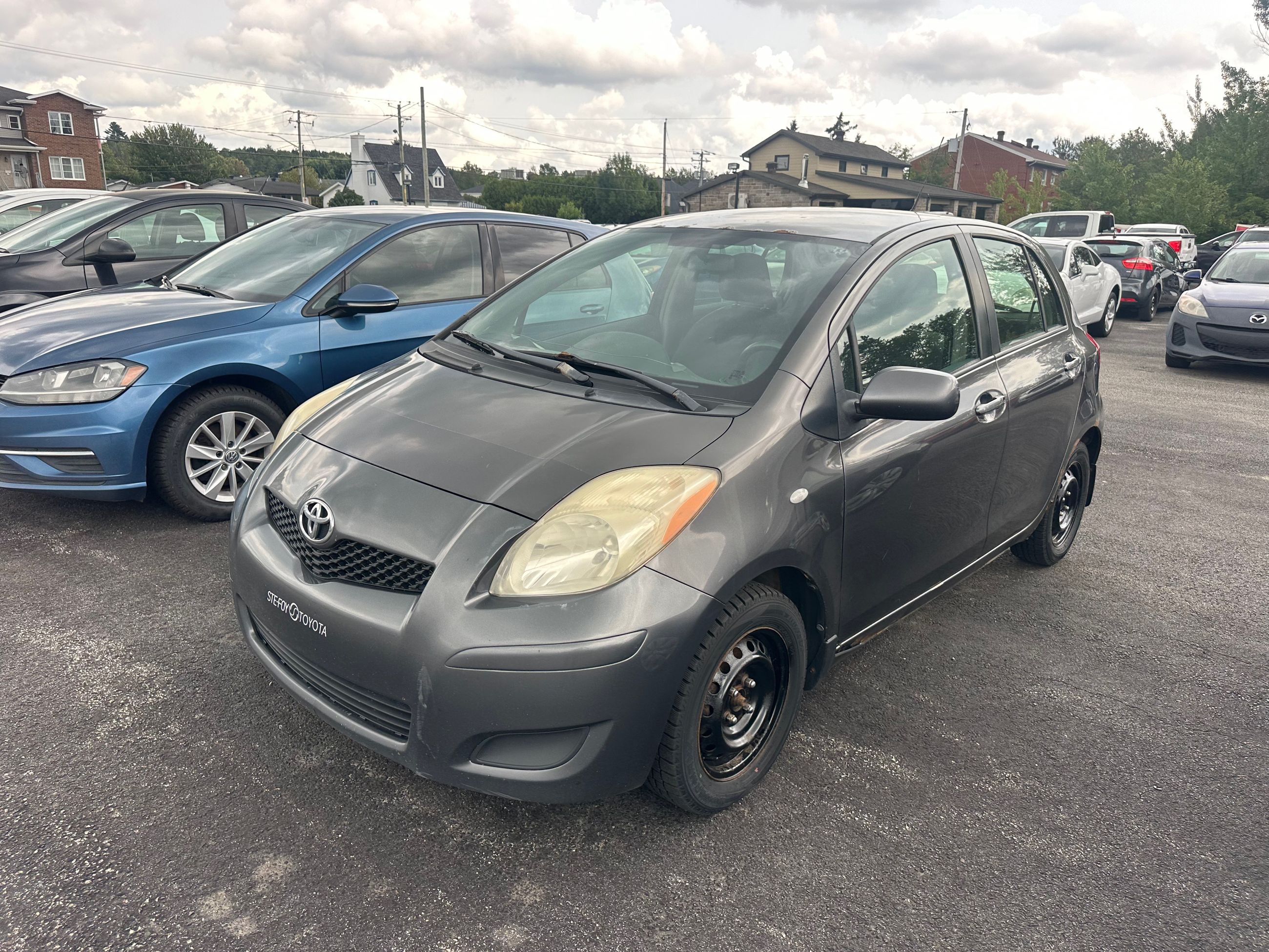 Toyota Yaris 2010 — photo 3