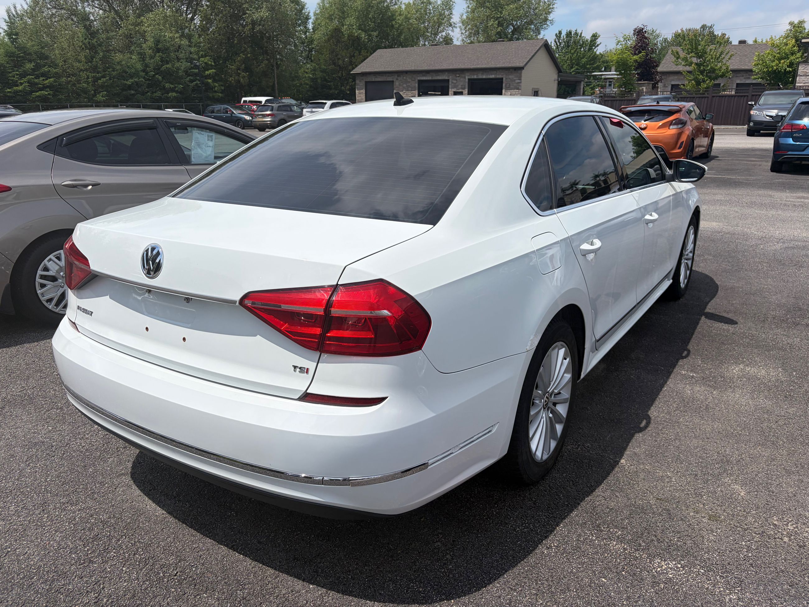 Volkswagen Passat 2016 — photo 6