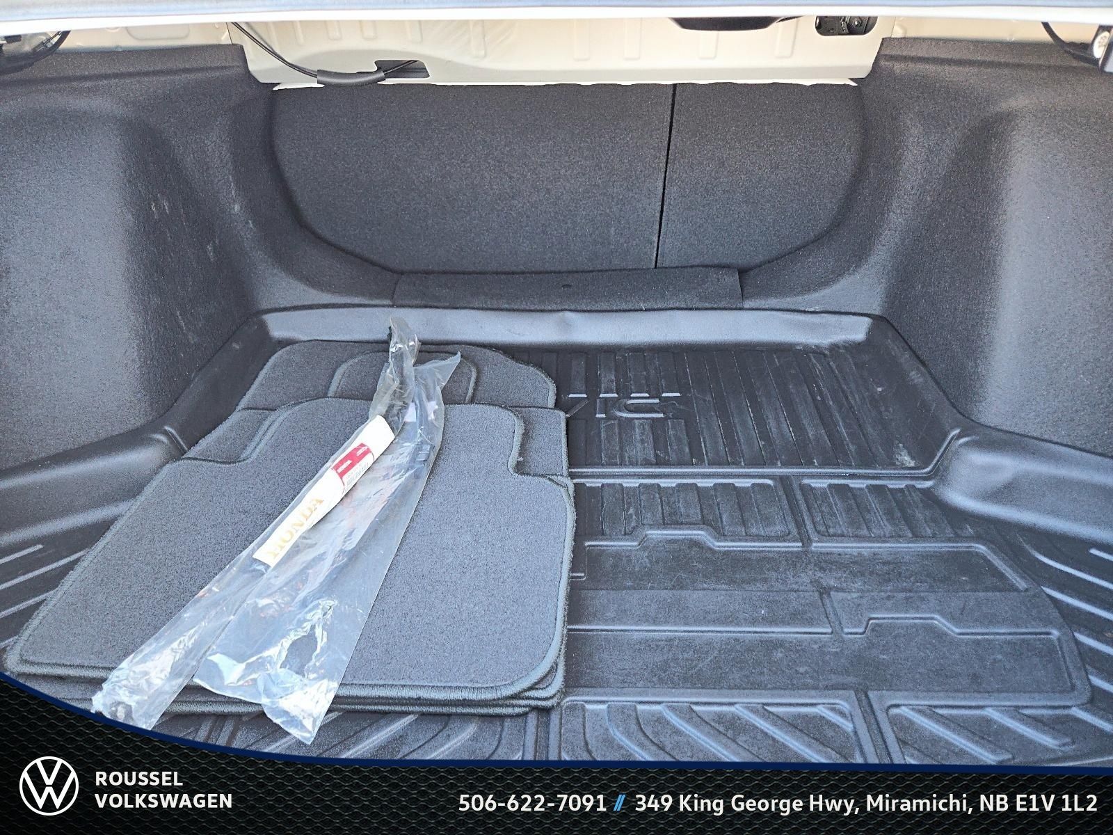 Photo 2023 Honda Civic Sedan Touring #6