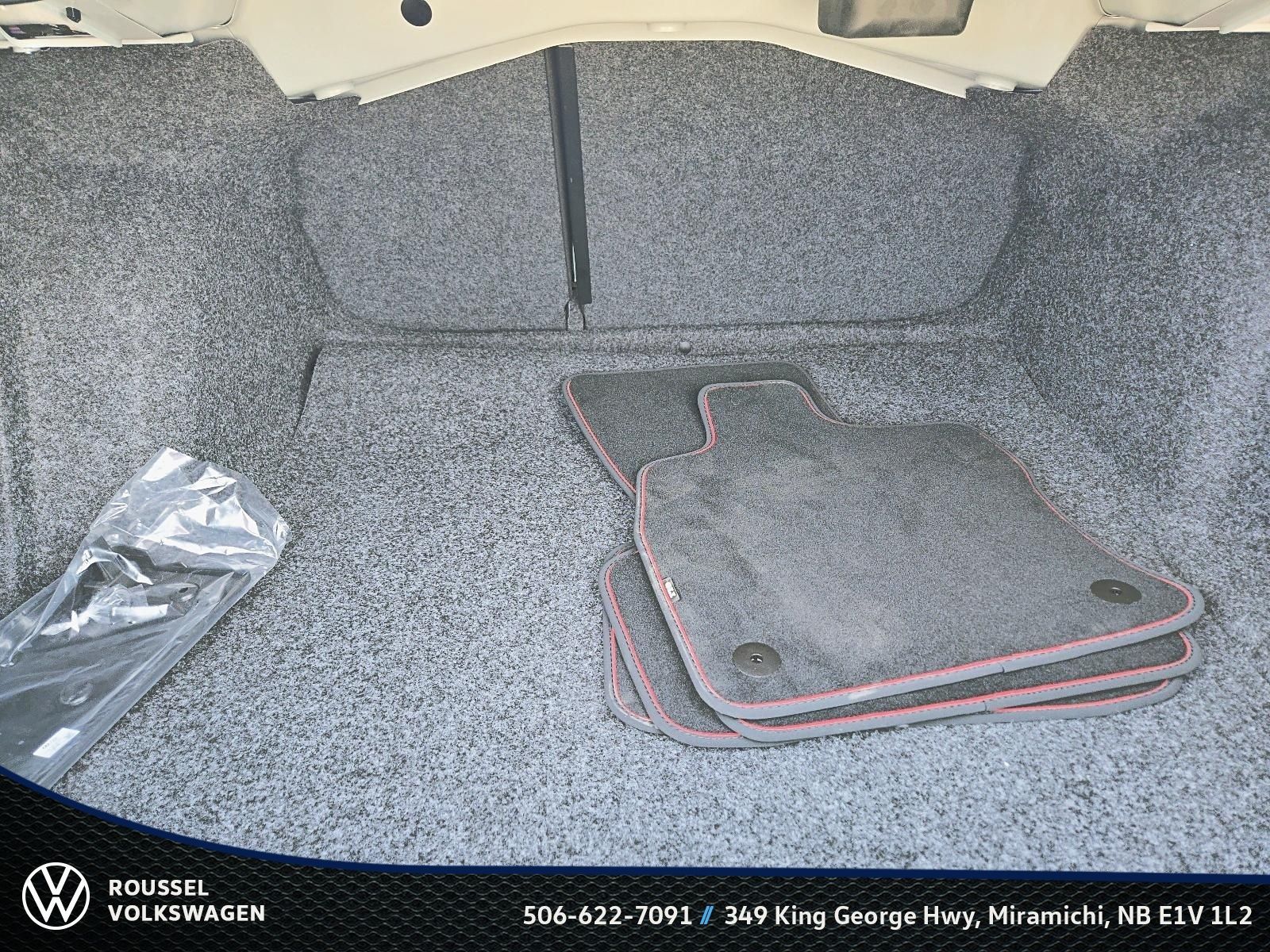 Photo Volkswagen Jetta GLI GLI 2027 #6