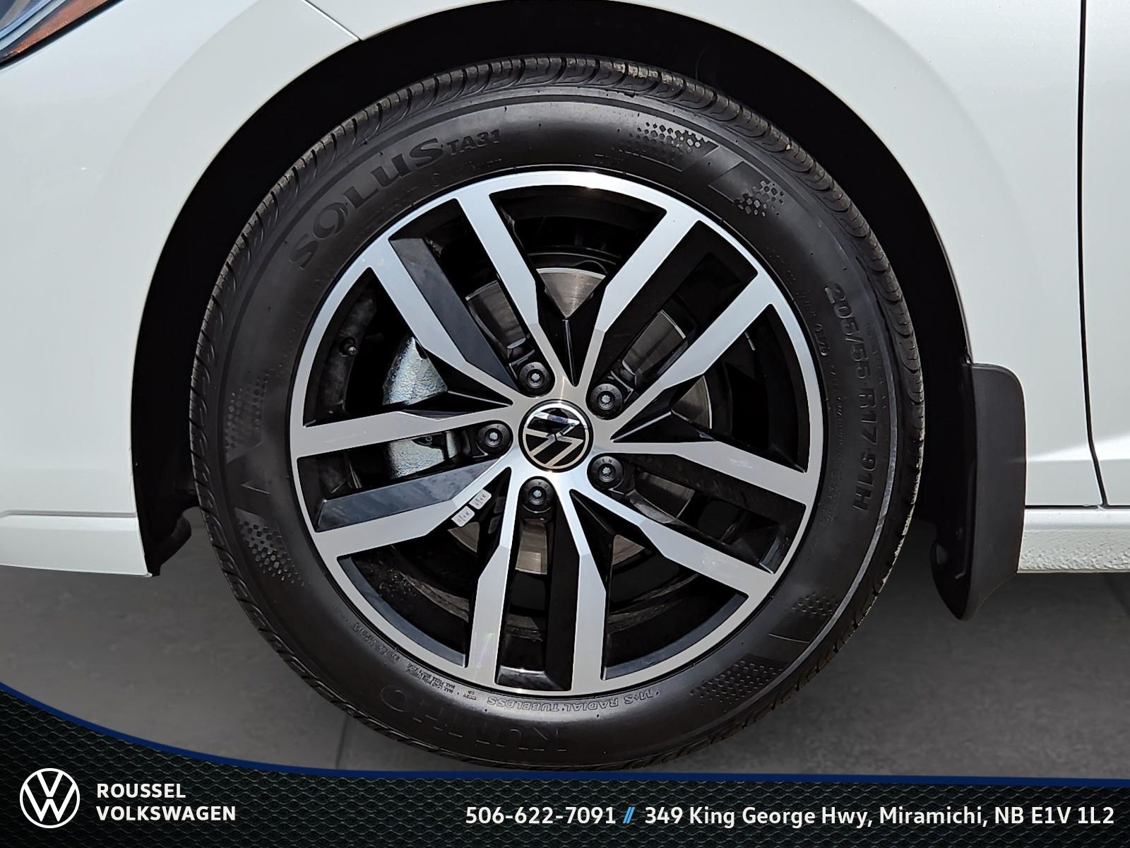 Photo 2027 Volkswagen Jetta Comfortline #7
