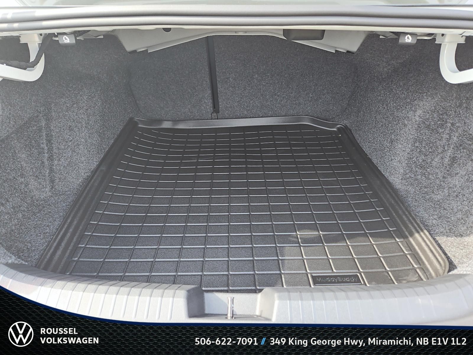 Photo 2027 Volkswagen Jetta Comfortline #6