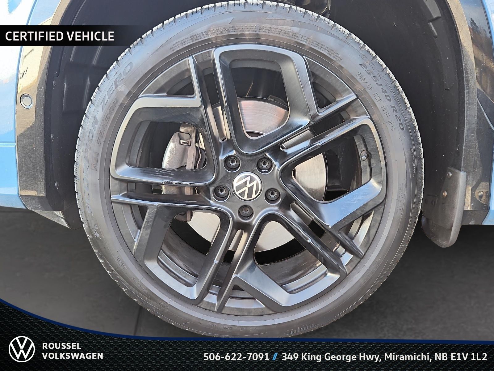 Photo 2025 Volkswagen Tiguan Comfortline R-Line Black Edition #7