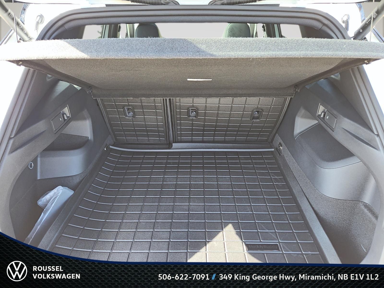 Photo Volkswagen Tiguan Comfortline R-Line Black Edition 4MOTION 2026 #6