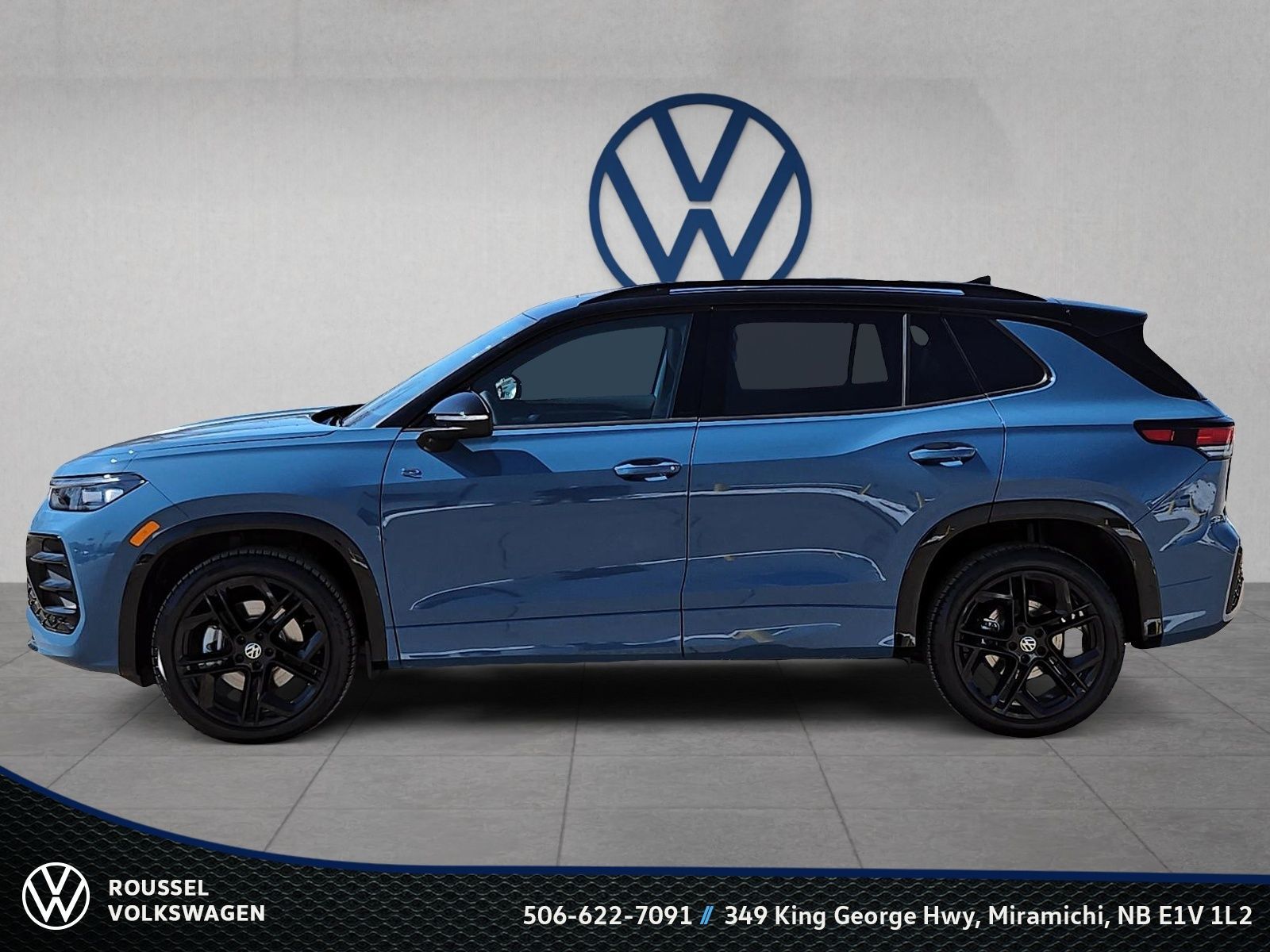 Photo 2026 Volkswagen Tiguan Comfortline R-Line Black Edition 4MOTION #5