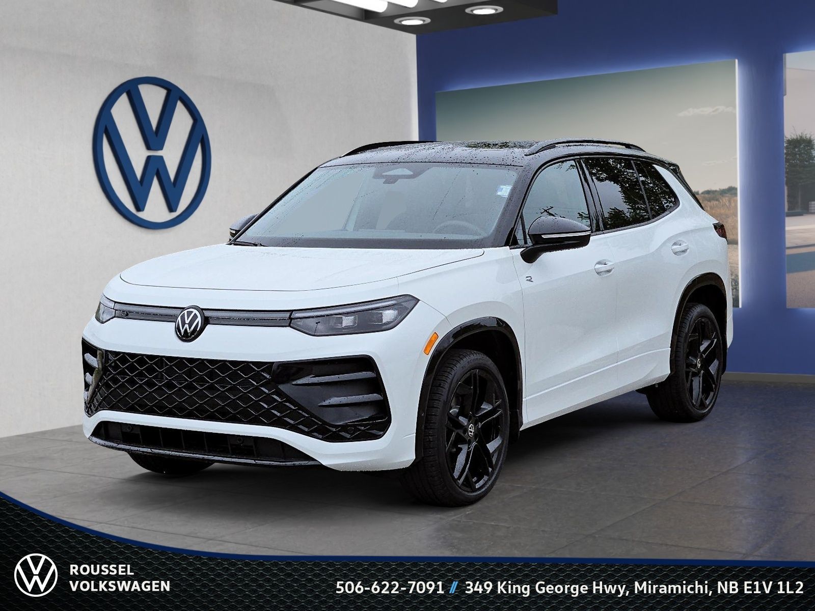 Photo 2026 Volkswagen Tiguan Comfortline R-Line Black Edition 4MOTION #1