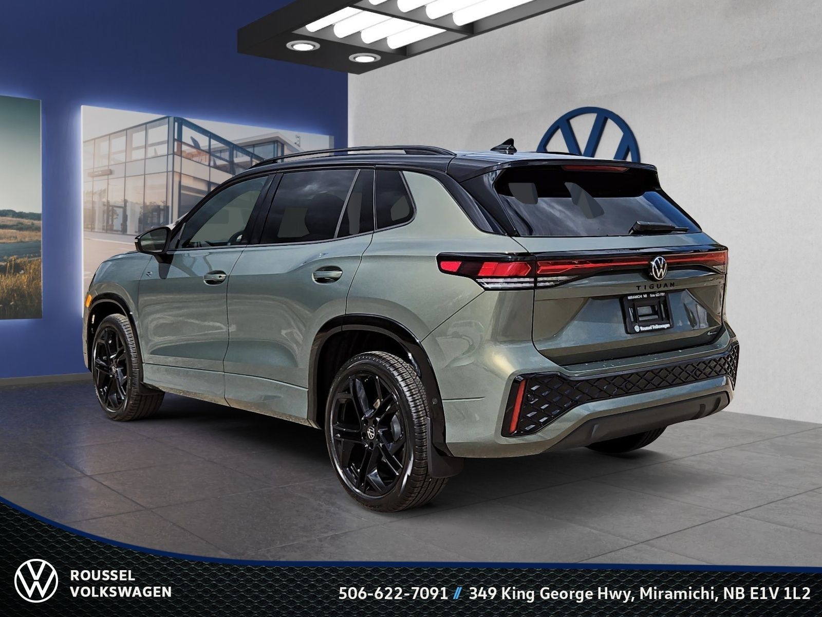 Photo 2026 Volkswagen Tiguan Comfortline R-Line Black Edition 4MOTION #4