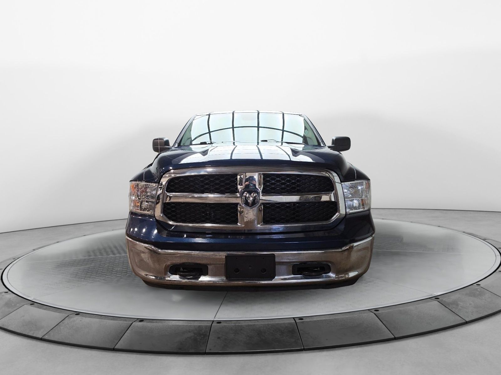 Ram 1500 Classic 2023 — photo 2