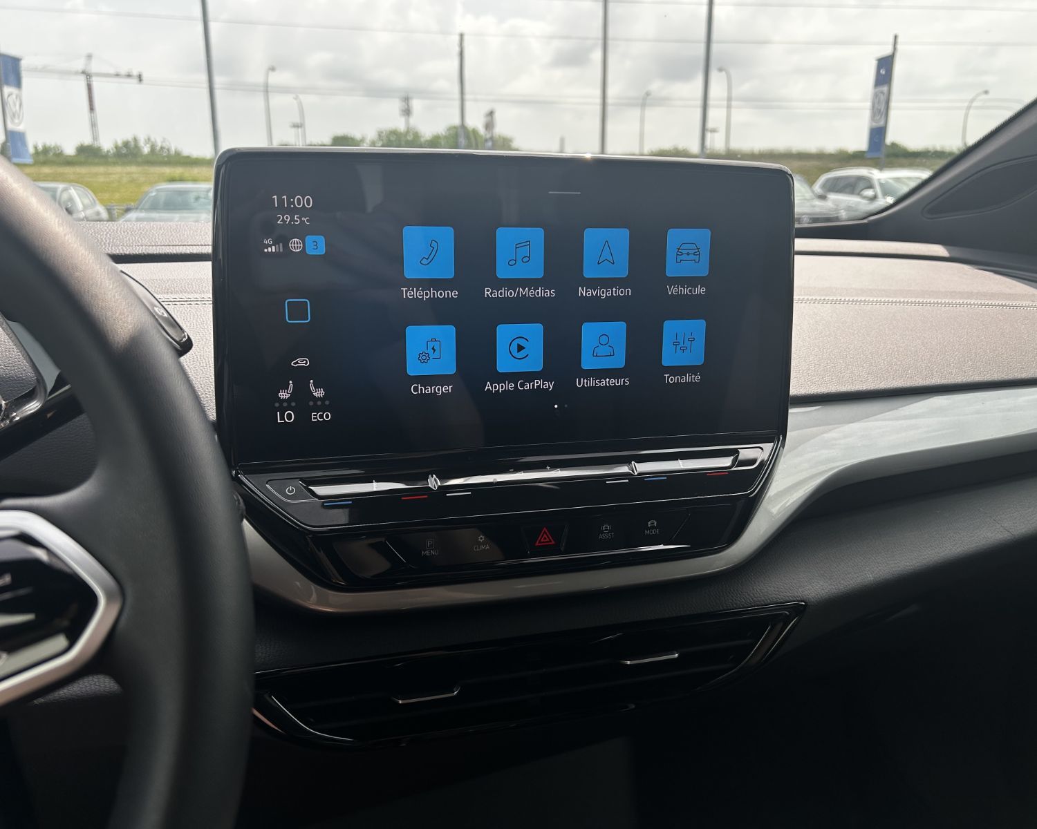 2023 Volkswagen ID.4 Pro