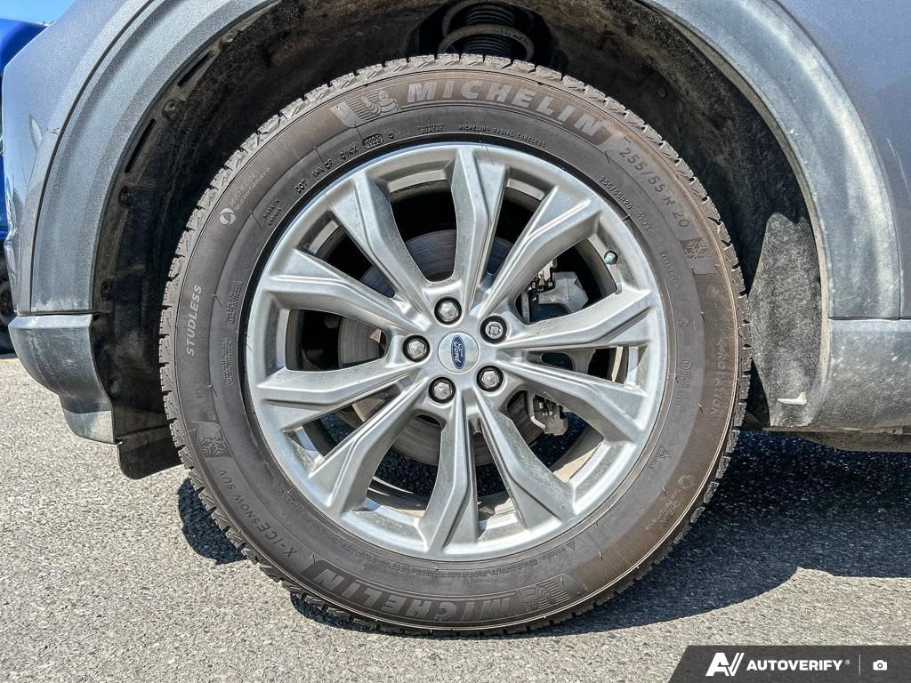 Photo 2023 Ford Explorer XLT #6