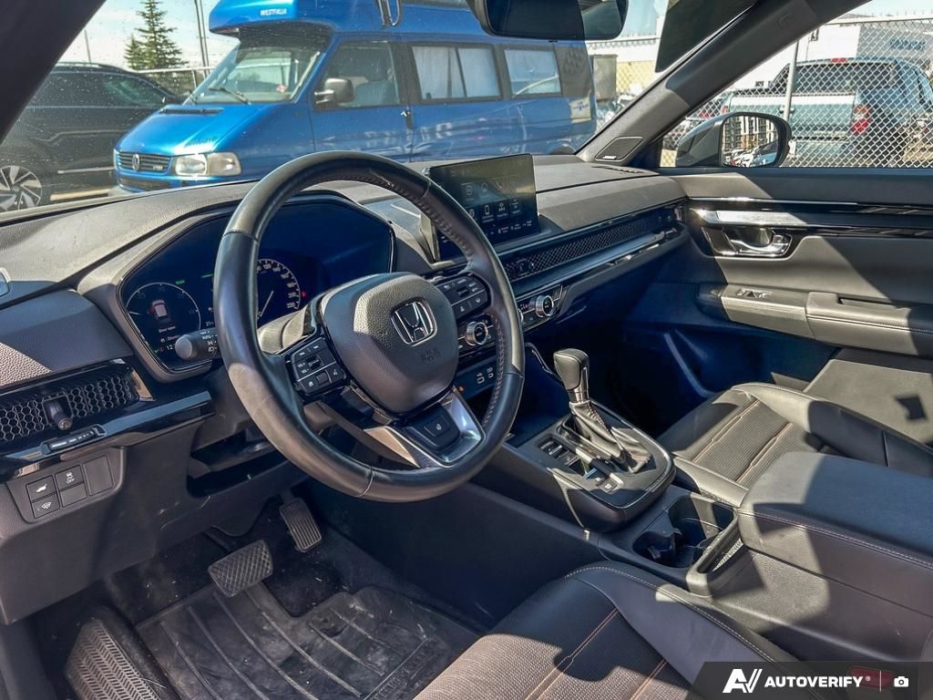 Photo 2023 Honda CR-V Hybrid Touring #8