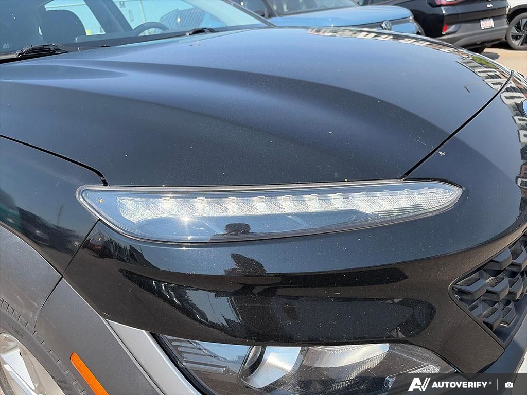 Photo 2022 Hyundai Kona Essential #8