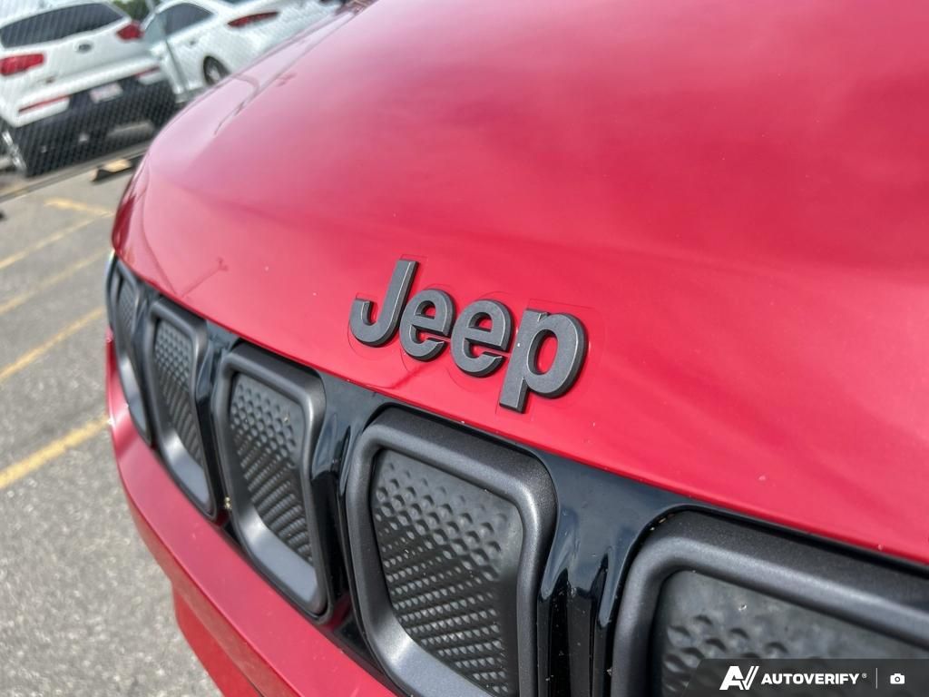 Photo 2022 Jeep Compass (RED) Edition #7