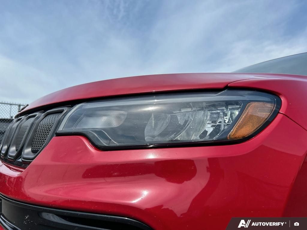 Photo 2022 Jeep Compass (RED) Edition #6