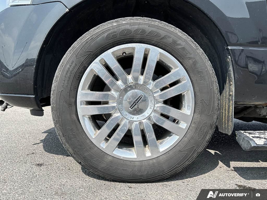 Photo 2012 Lincoln Navigator L BASE #5