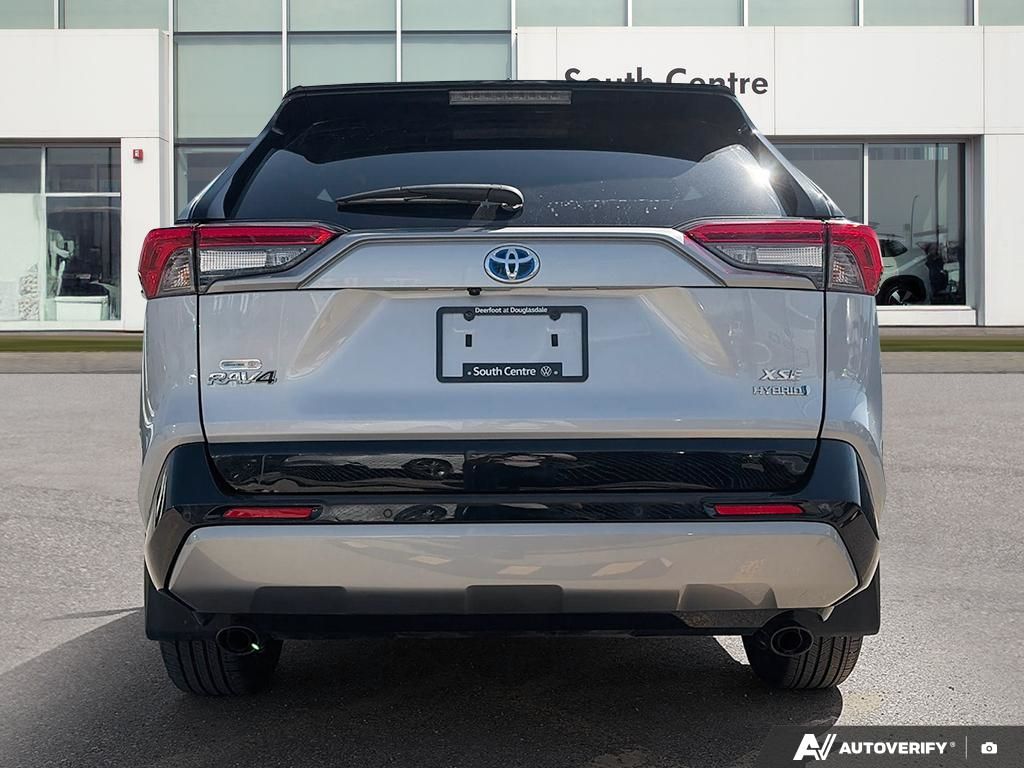 Photo 2022 Toyota RAV4 Hybrid XSE #5