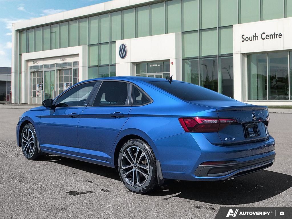Photo 2023 Volkswagen Jetta Comfortline #4