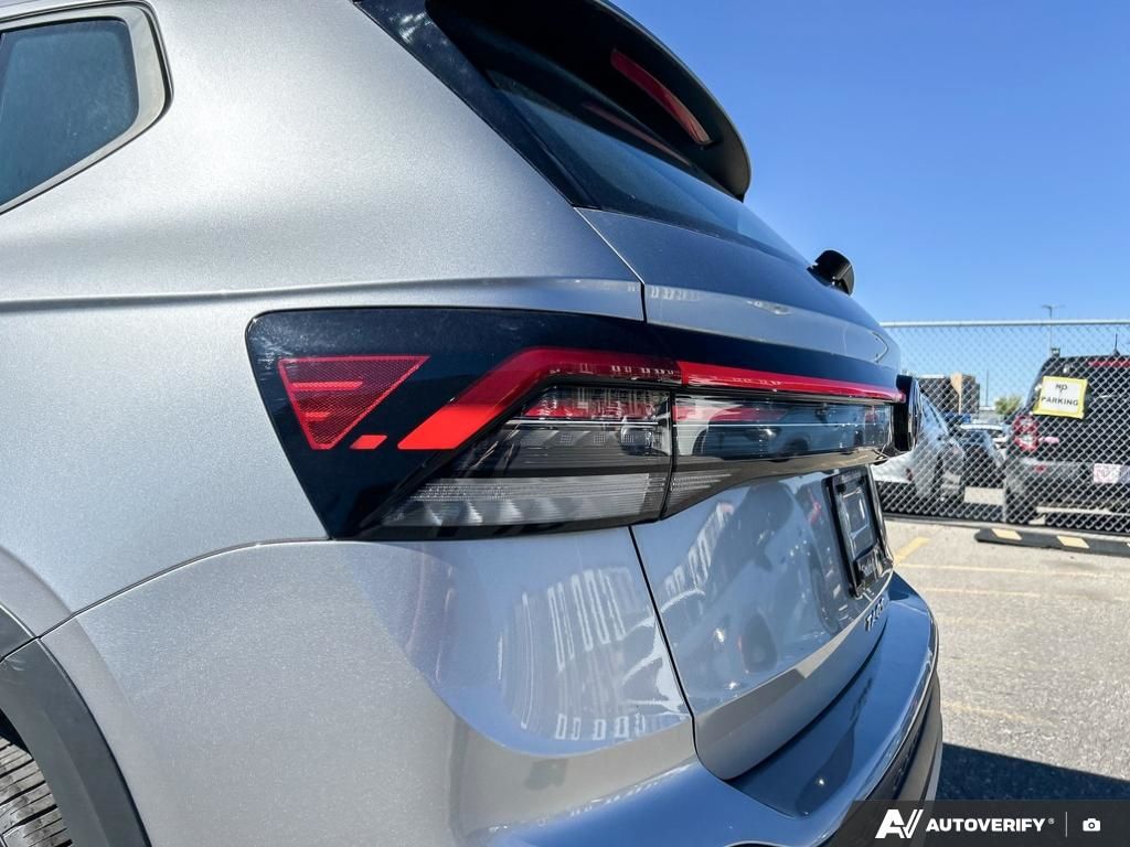 Photo 2025 Volkswagen Taos Trendline #7