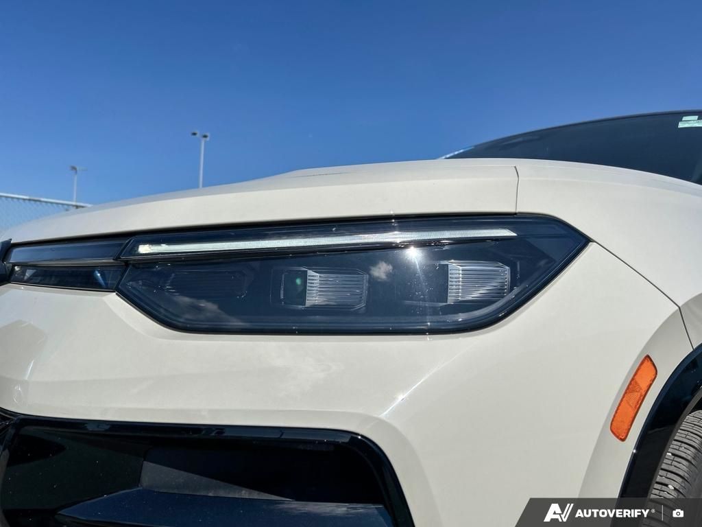 Photo 2025 Volkswagen Tiguan Comfortline R-Line Black Edition #6