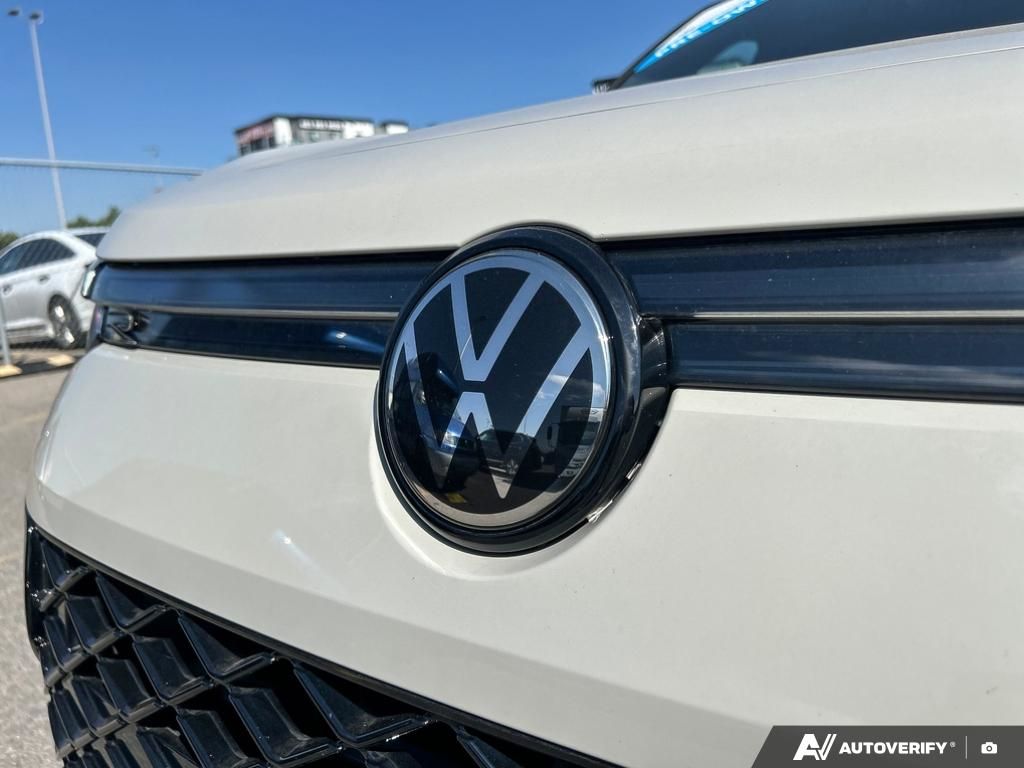 Photo 2025 Volkswagen Tiguan Comfortline R-Line Black Edition #7