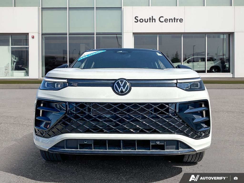 Photo 2025 Volkswagen Tiguan Comfortline R-Line Black Edition #2