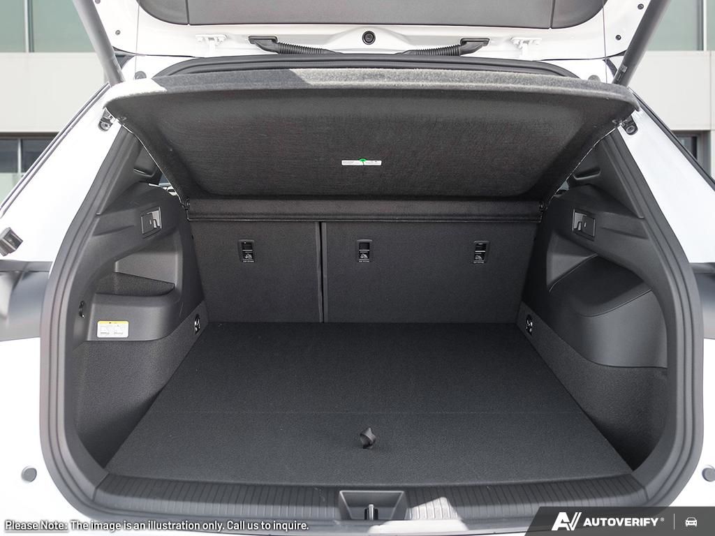 Photo 2026 Volkswagen Tiguan Comfortline R-Line Black Edition 4MOTION #7