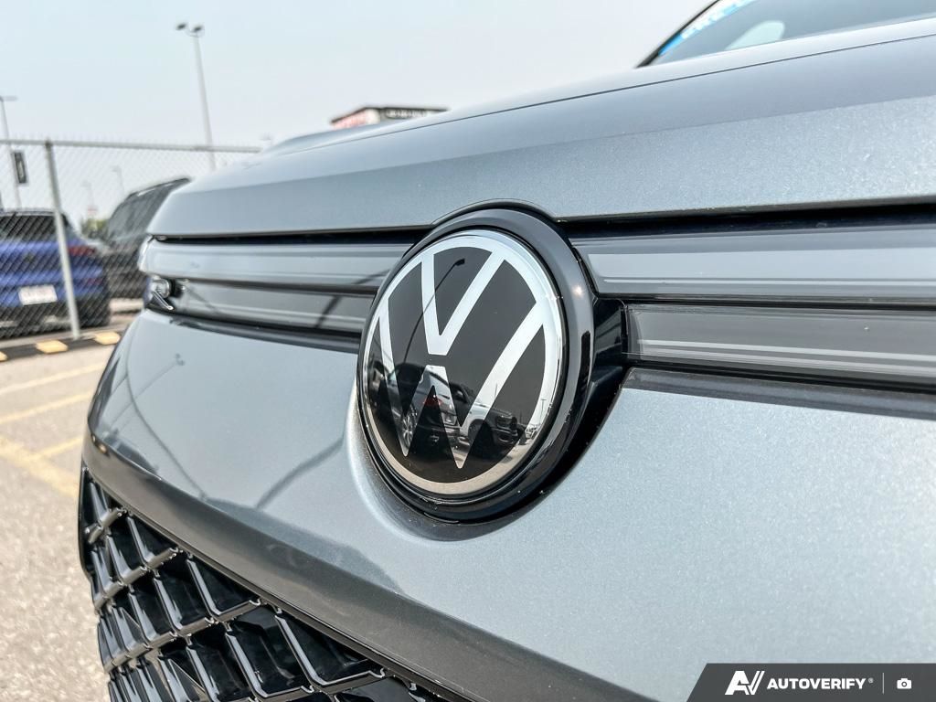 Photo 2026 Volkswagen Tiguan Comfortline R-Line Black Edition #7
