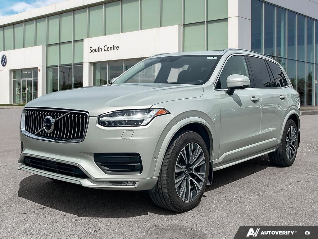 2022 Volvo XC90 Momentum