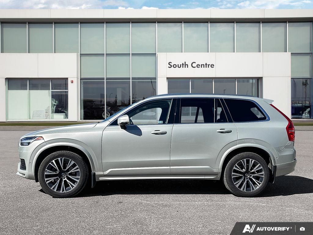 Photo 2022 Volvo XC90 Momentum #3