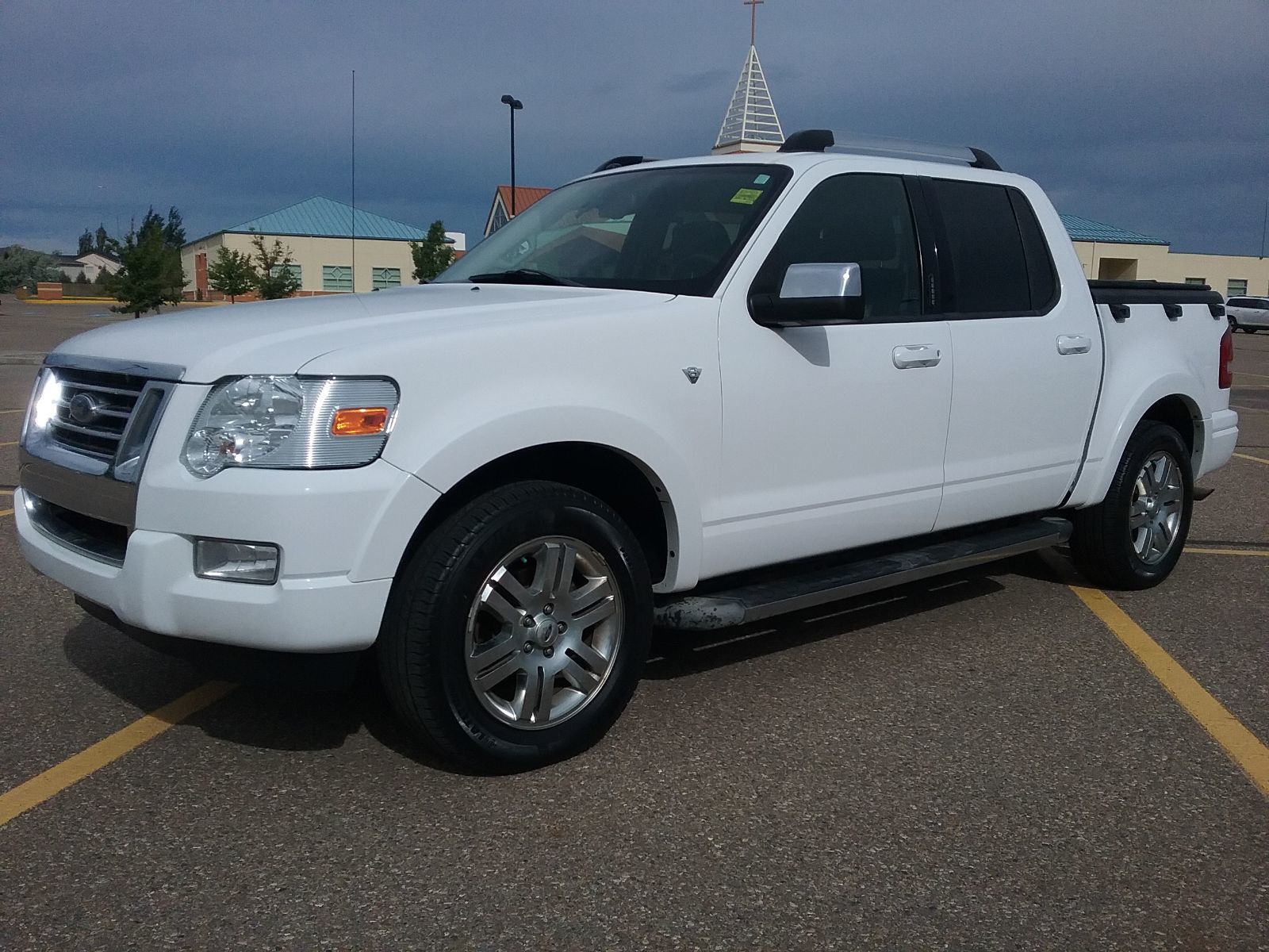 Used 2007 Ford Explorer Sport Trac Limited 46l 4x4 White