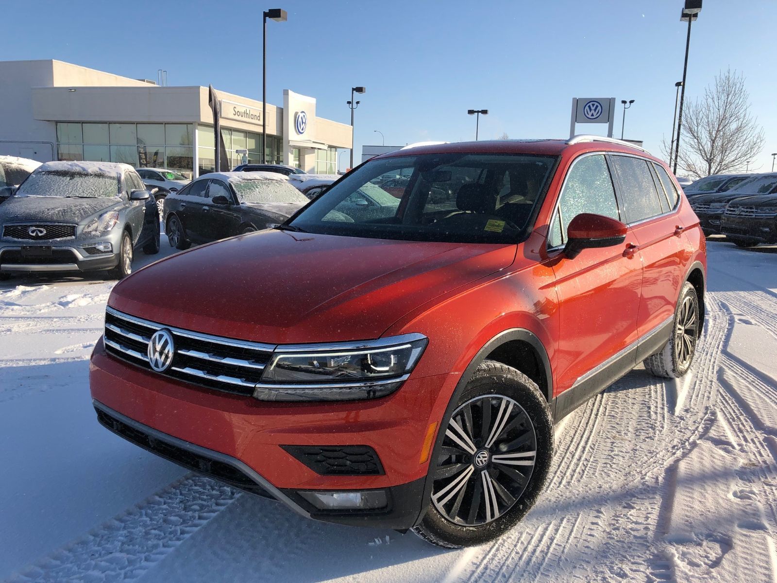 Used 2018 Volkswagen Tiguan 2.0 TSI Highline AWD *LEATHER*SUNROOF*NAV ...