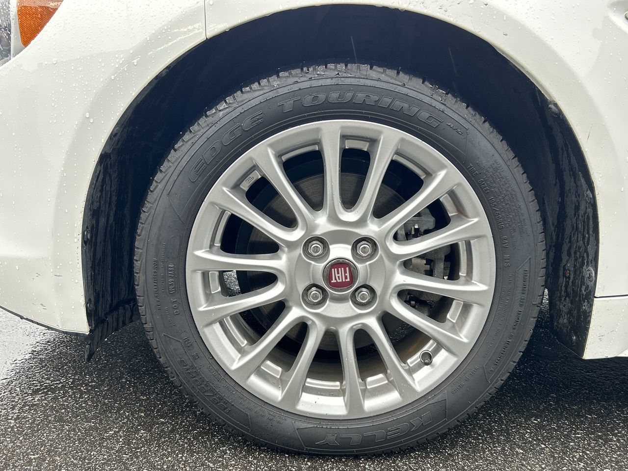 Fiat 124 Spider  2017 à Vancouver, Colombie-Britannique